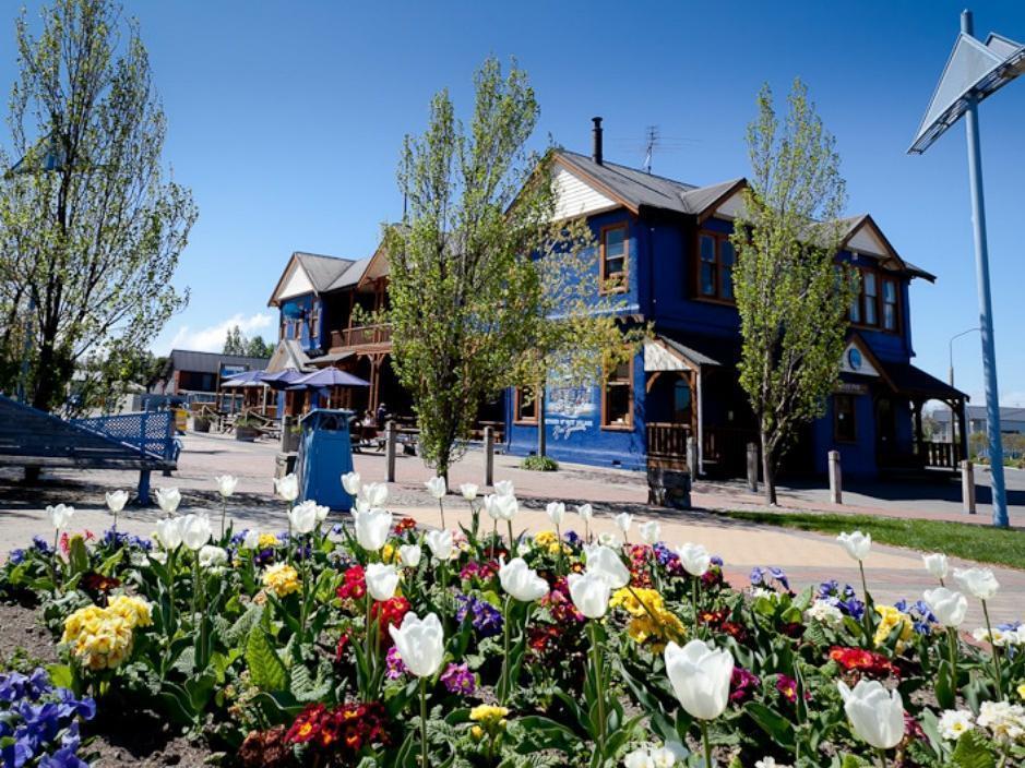 The Blue Pub Hotel Methven Exterior photo