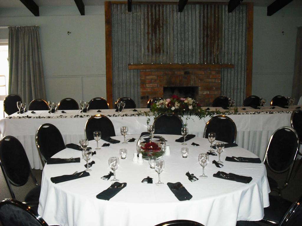 The Blue Pub Hotel Methven Exterior photo